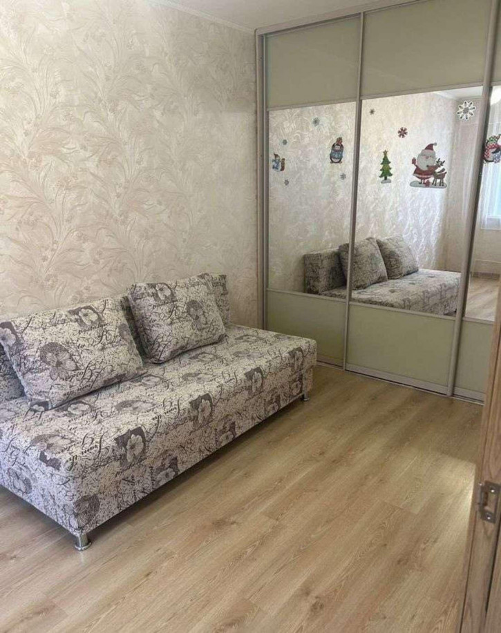 2-комн квартира Карла Маркса проспект, 270