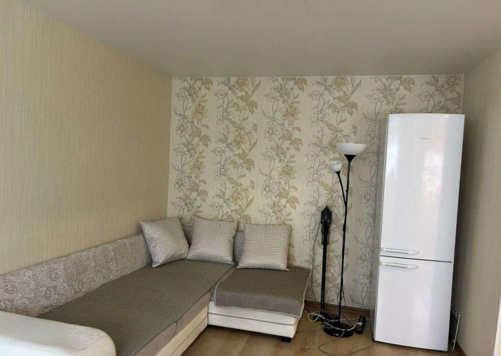 2-комн квартира Карла Маркса проспект, 270