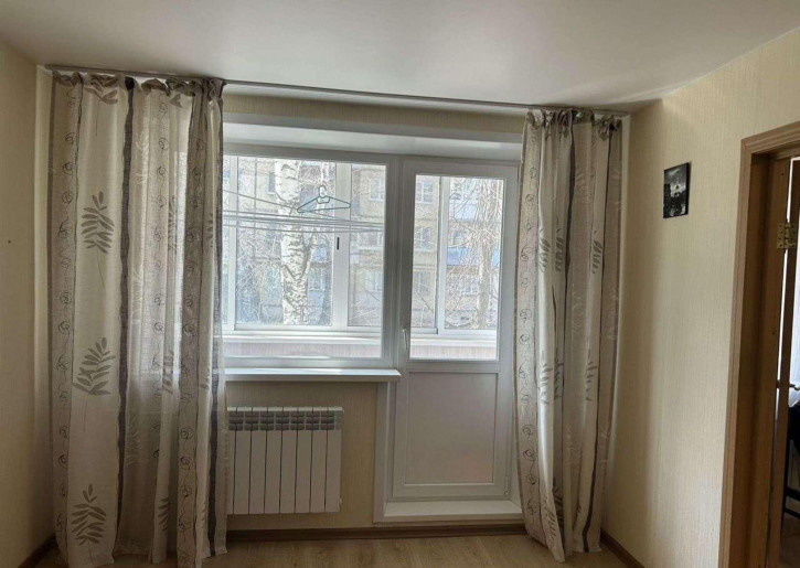 2-комн квартира Карла Маркса проспект, 270