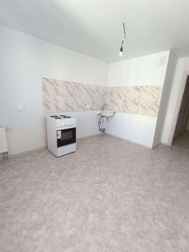 3-комн квартира Физкультурная улица, 103А