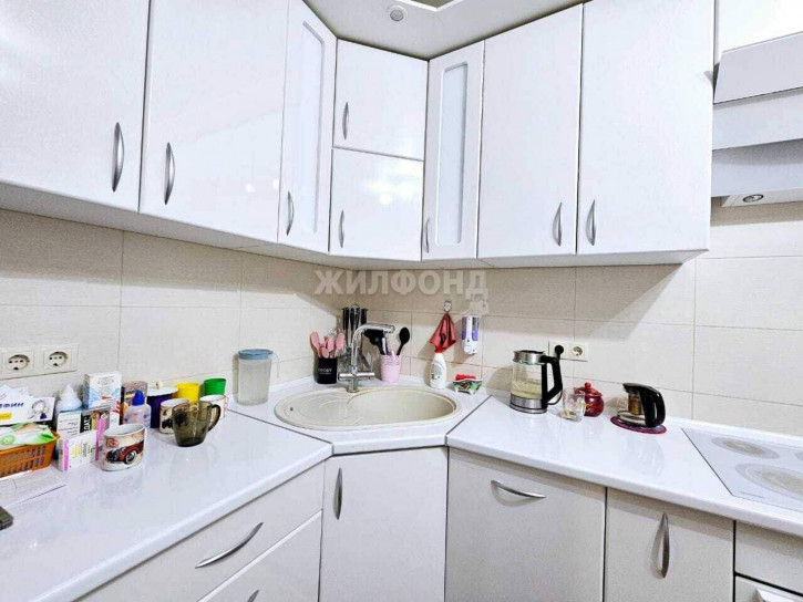 3-комн квартира Ворошилова улица, д.1г