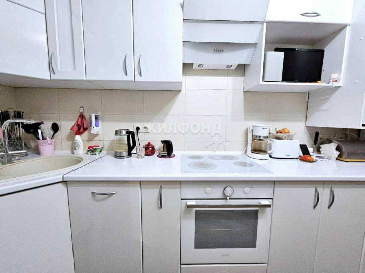 3-комн квартира Ворошилова улица, д.1г