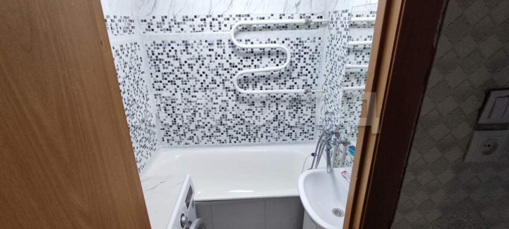 4-комн квартира Олеко Дундича улица, д.3