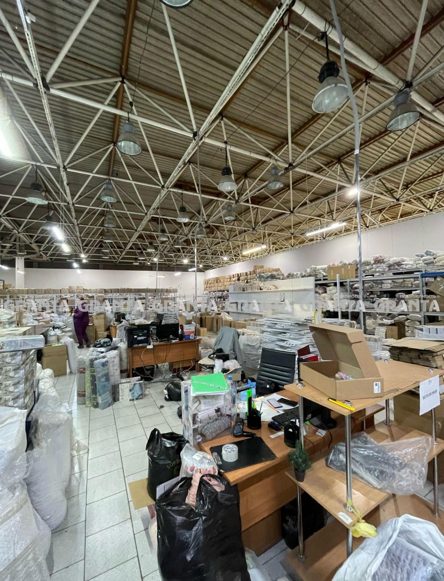 Сдать складское помещение за 400 000 рублей на ул Маерчака, 49а