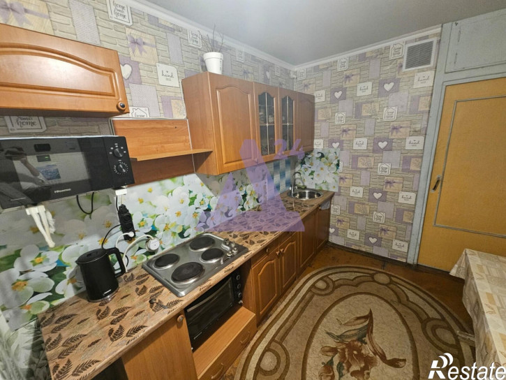 3-комн квартира улица Панфиловцев, дом 35