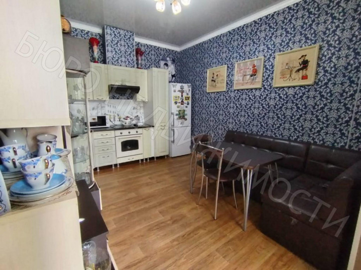 2-комн квартира Красина ул, 82