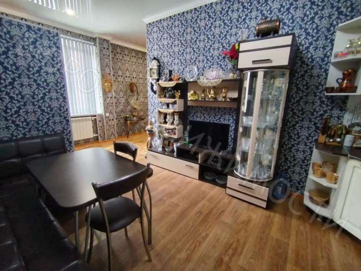 2-комн квартира Красина ул, 82