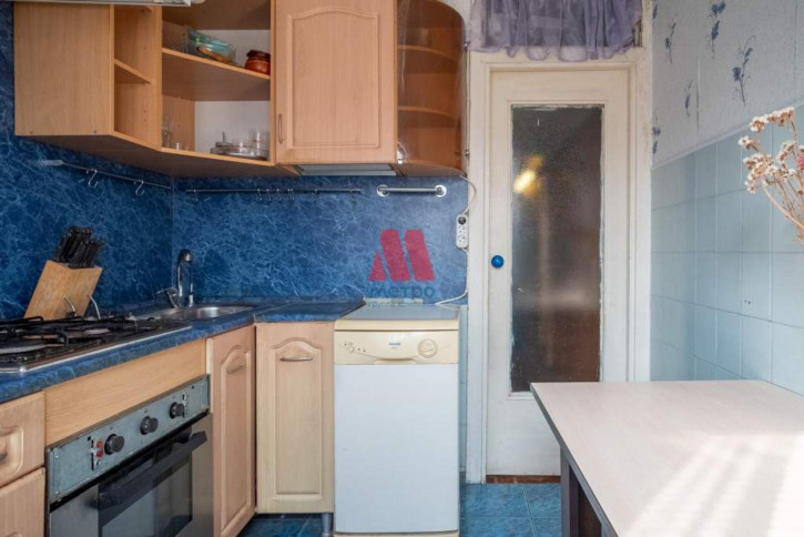 4-комн квартира Туманова улица, д.16