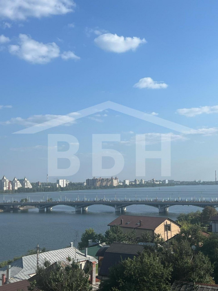 3-комн квартира Цюрупы улица, 1кб