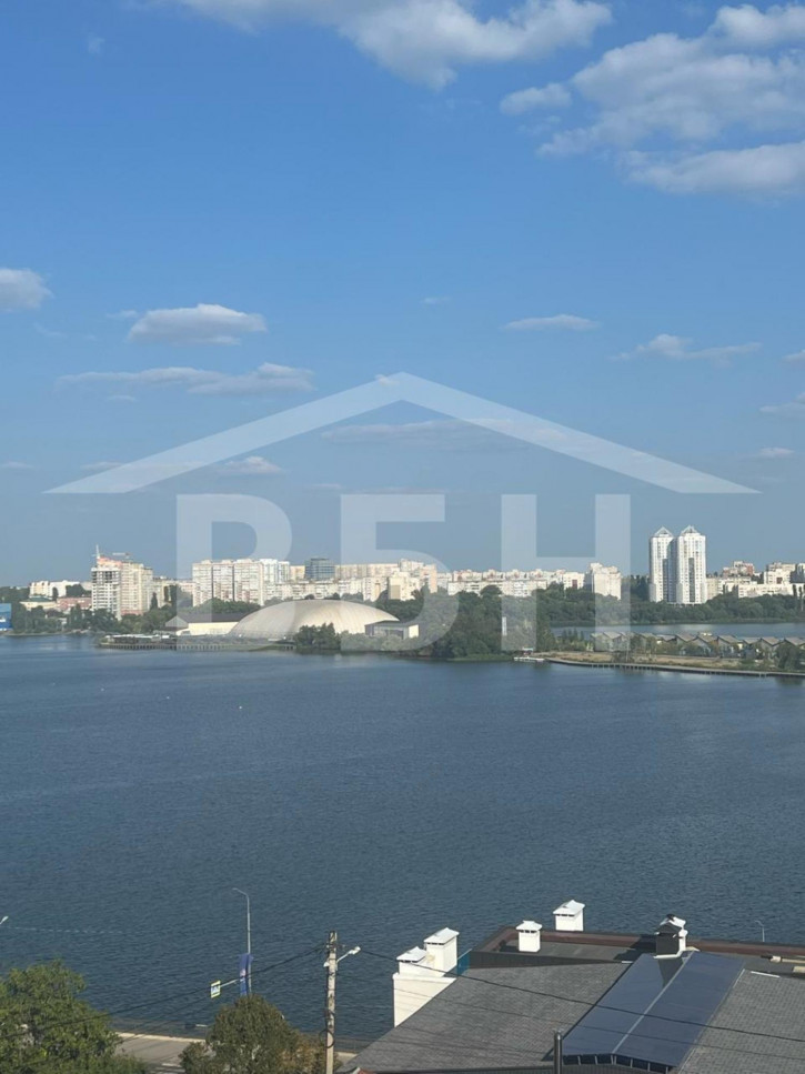 3-комн квартира Цюрупы улица, 1кб