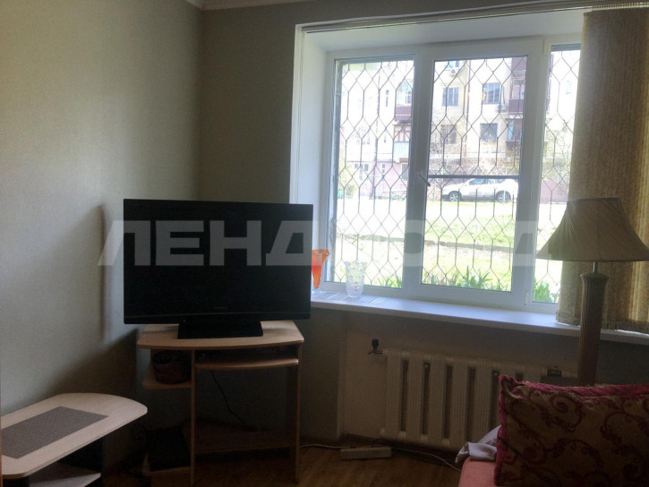5-комн квартира улица Свободы, 23