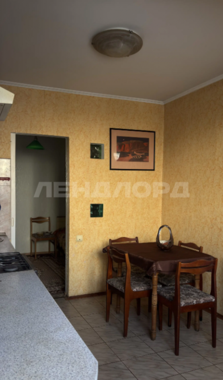 2-комн квартира бульвар Комарова, 12/2А