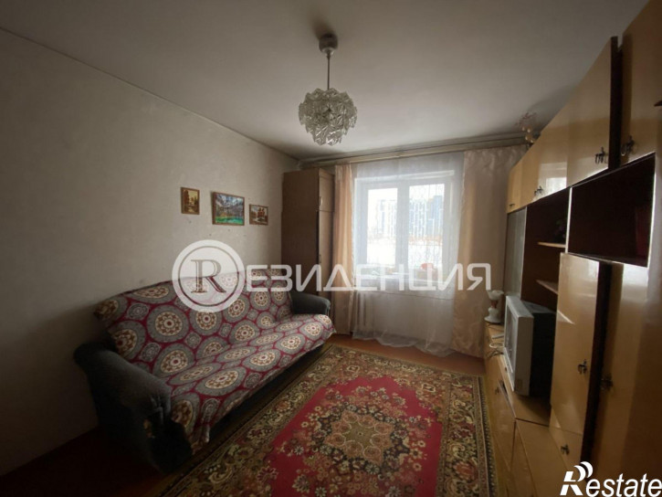 3-комн квартира Петропавловская ул, 83