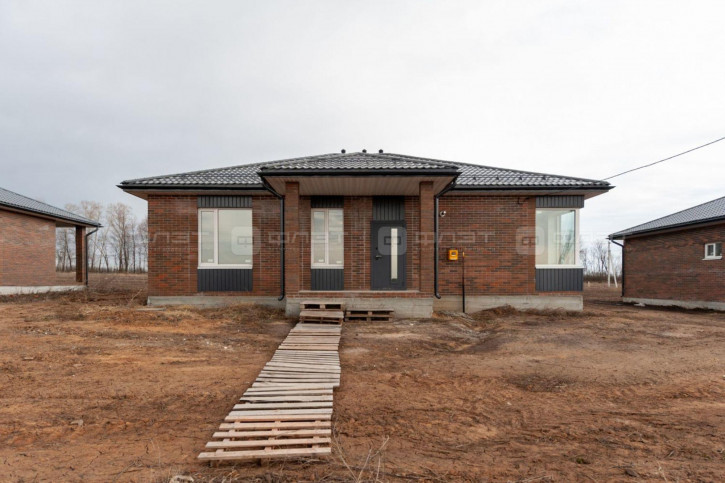 Коттедж/дом ул. Павла Сухого, дом 25