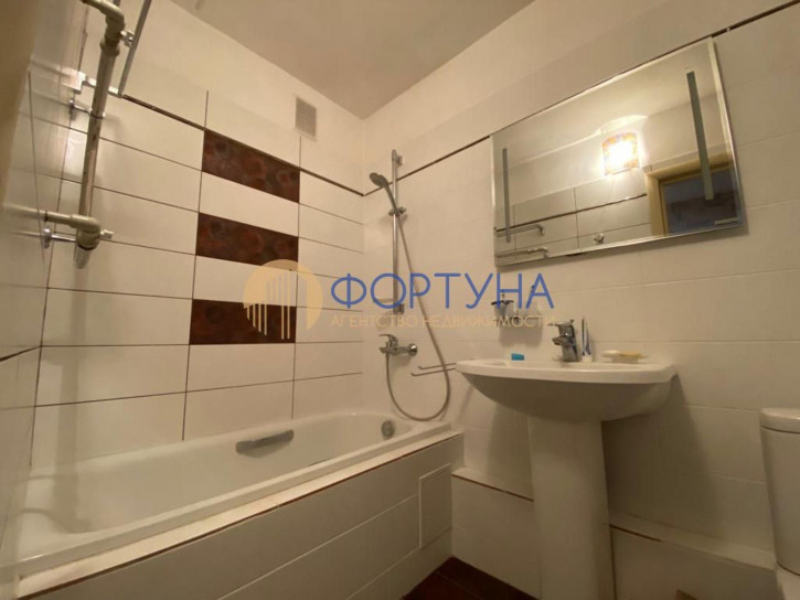 2-комн квартира Губкина ул, 15д