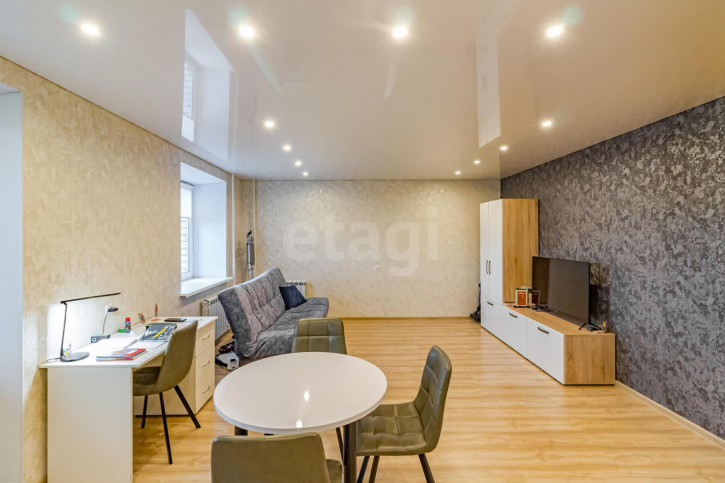 2-комн квартира улица Космонавта Беляева, 32к1