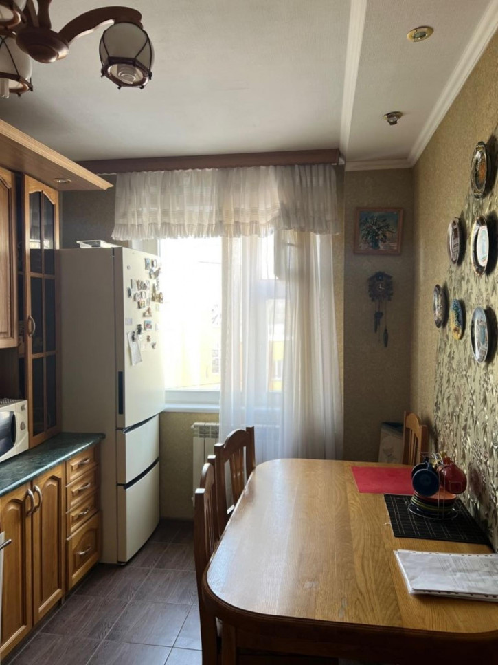 3-комн квартира Генерала Зимина ул, 41