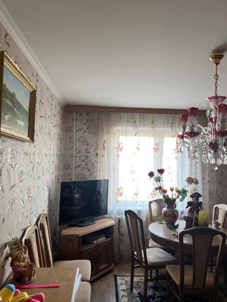 3-комн квартира Генерала Зимина ул, 41