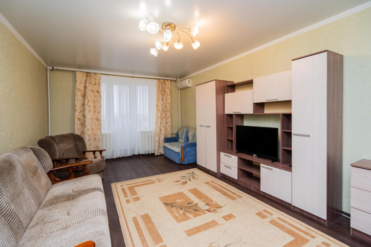 2-комн квартира Революции проспект, 9А