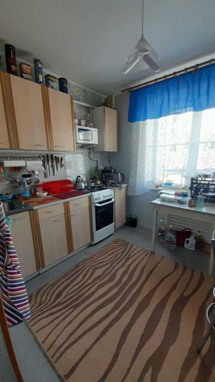 2-комн квартира 3 микрорайон, 20