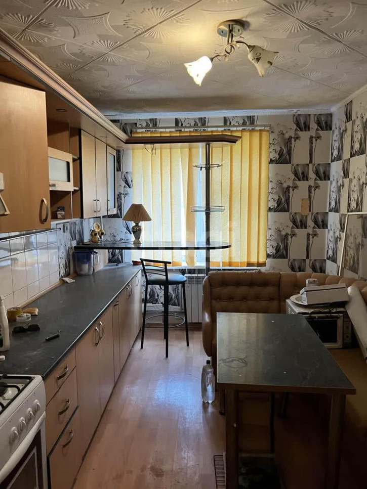 4-комн квартира Россия, улица Ивановой, 9