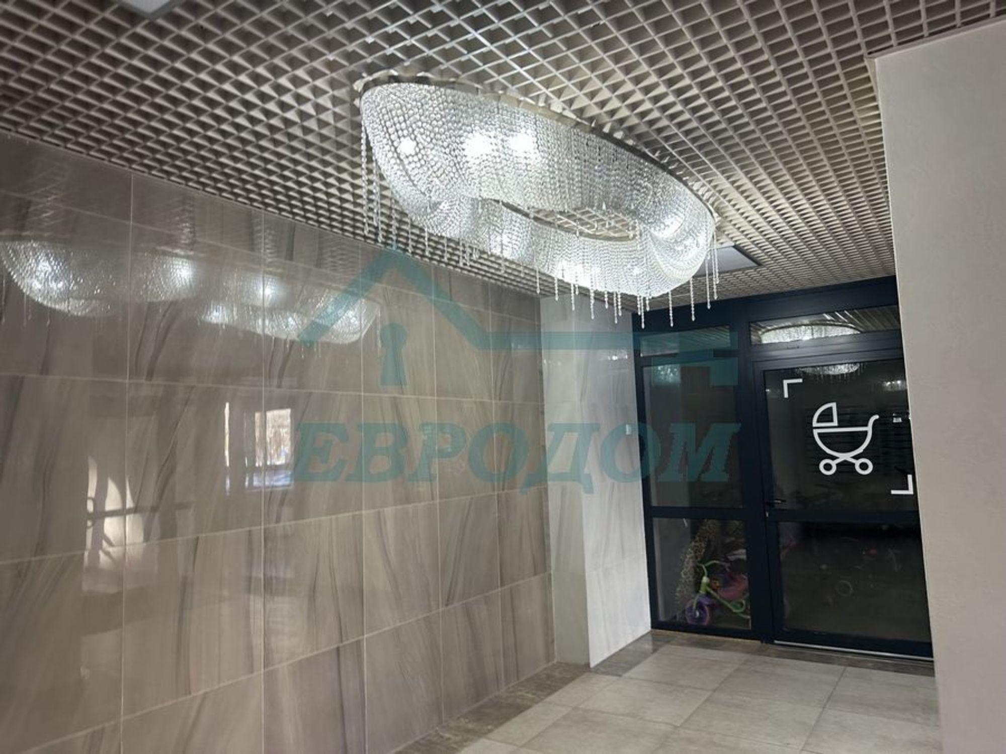 Купить квартиру за 10 500 000 рублей на ул. Серафимовича,18а
