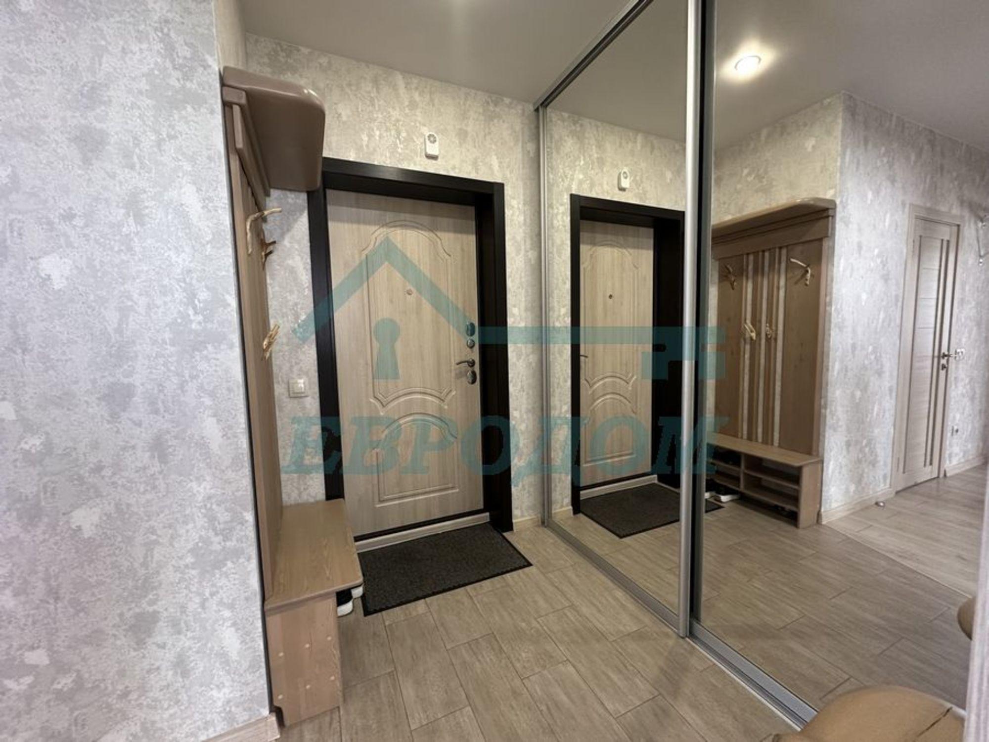 Купить квартиру за 10 500 000 рублей на ул. Серафимовича,18а