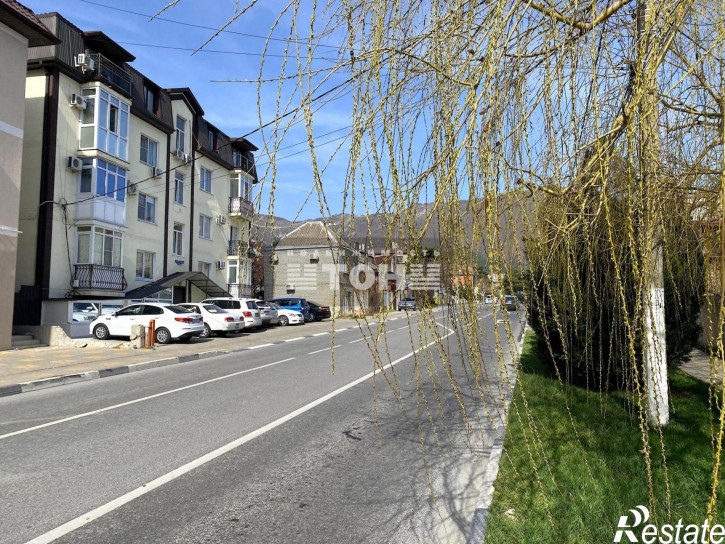 4-комн квартира Новороссийская 135