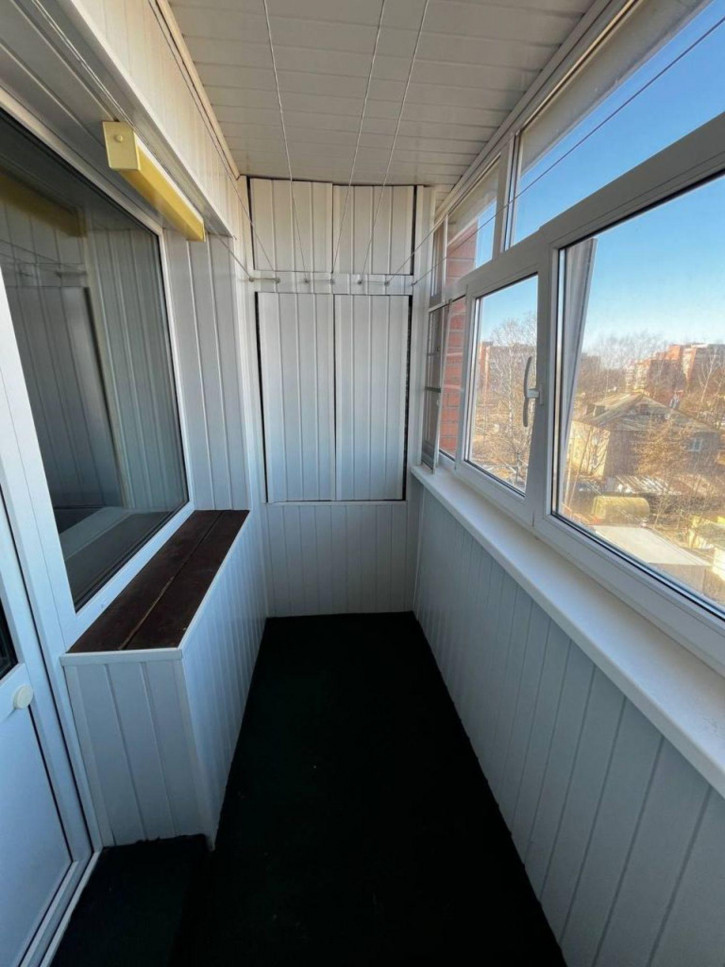 3-комн квартира Победы ул, 63