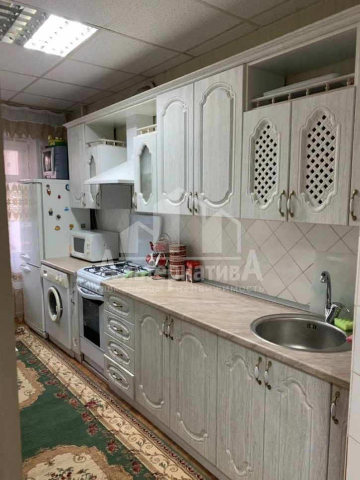 2-комн квартира Орджоникидзе ул.