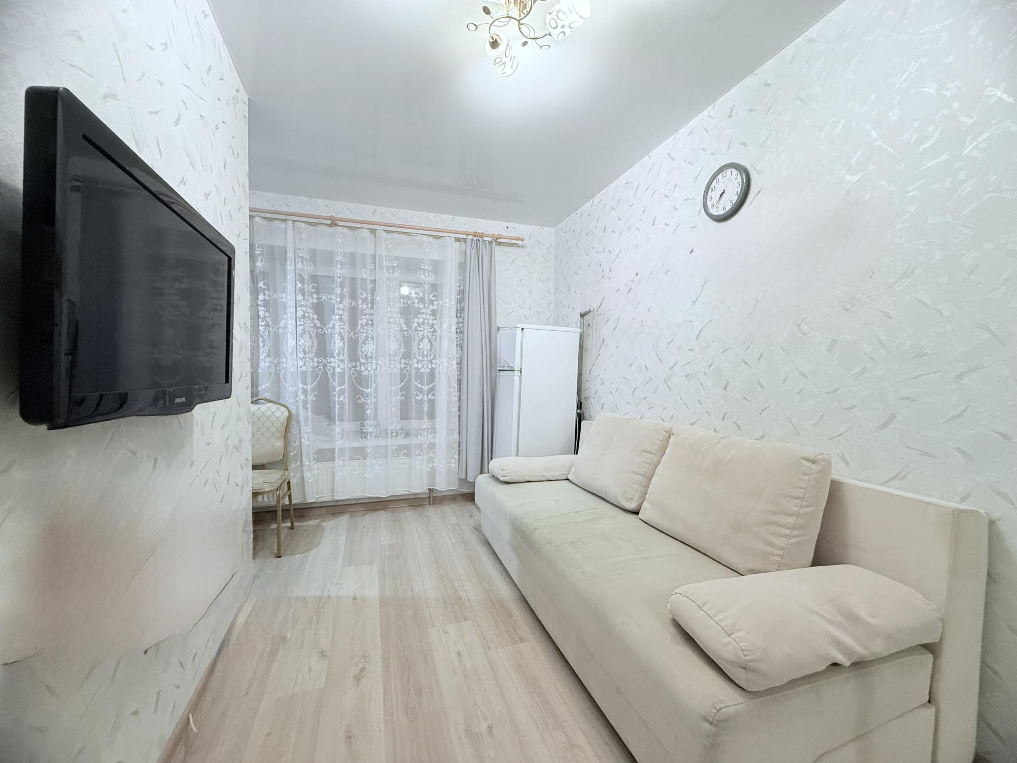 Купить студию за 2 230 000 рублей на Героя Рослякова ул., 1