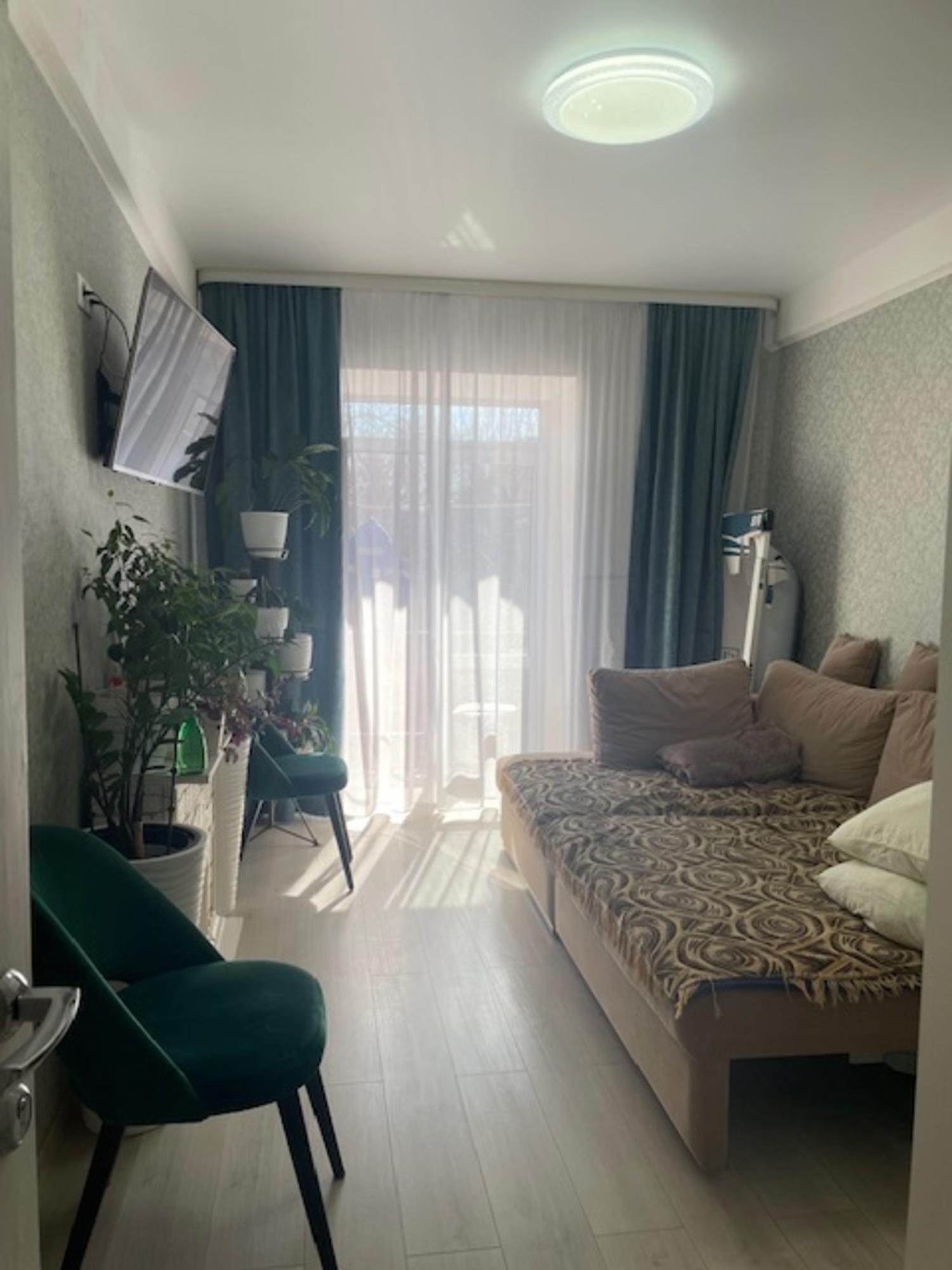 Купить комнату за 3 500 000 рублей на Металлургов проспект, 11