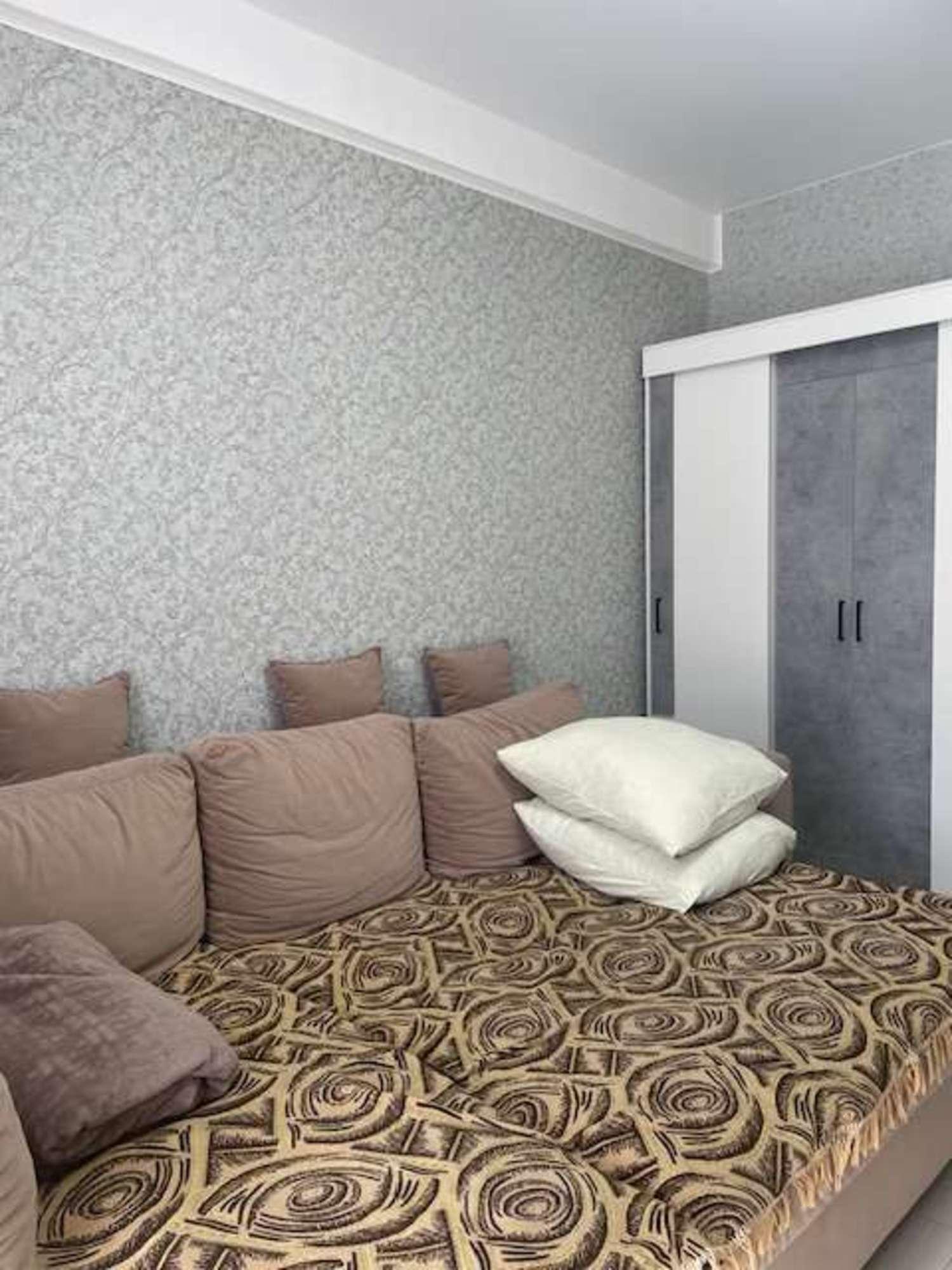 Купить комнату за 3 500 000 рублей на Металлургов проспект, 11