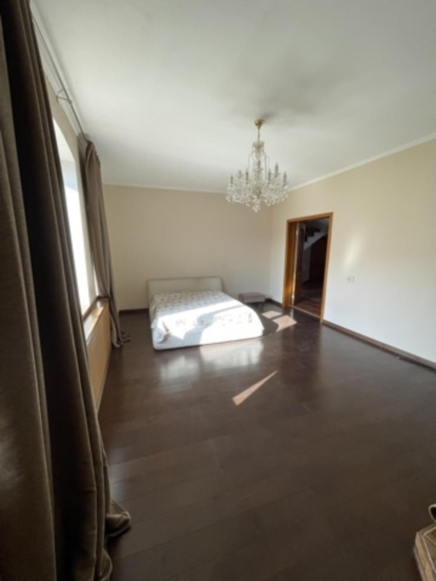 Купить дачу, дом, коттедж за 16 990 000 рублей на Партизанская улица, 27