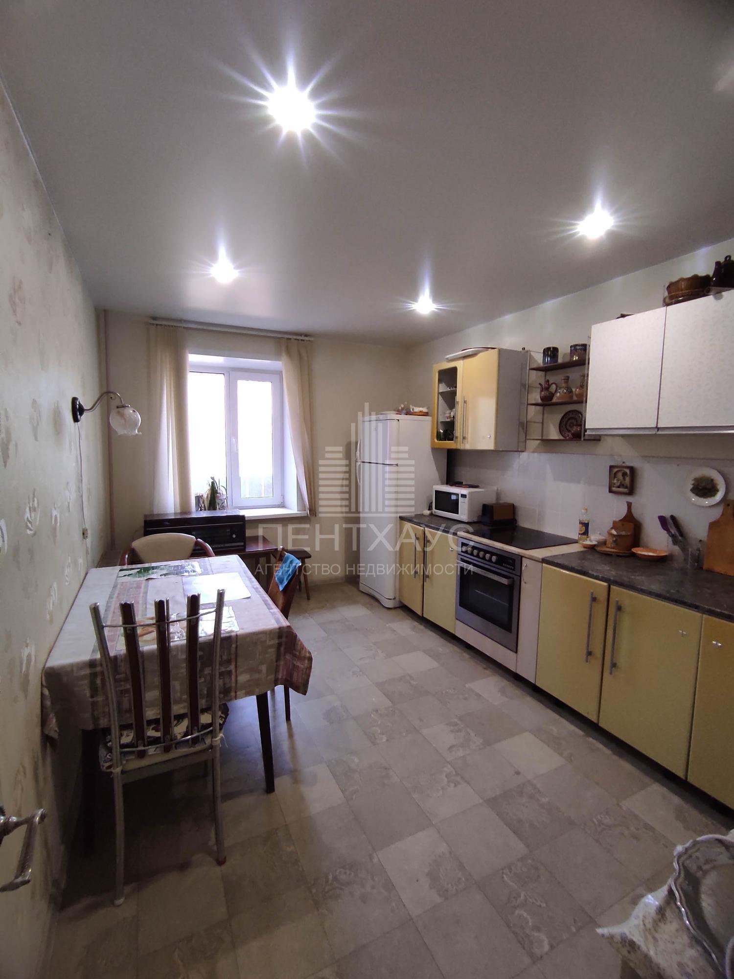 Купить квартиру за 7 400 000 рублей на ул Белоконской, 16