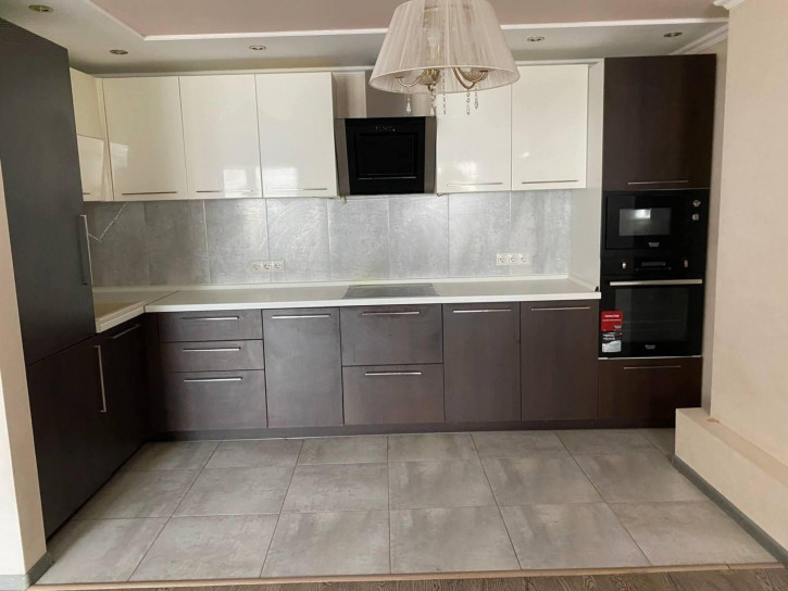 2-комн квартира Лизы Чайкиной улица, 46