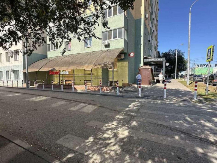 Помещение свободного назначения Дыбенко улица, 27в