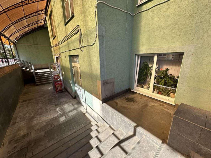 Помещение свободного назначения Дыбенко улица, 27в