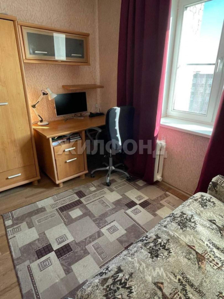 4-комн квартира Кривошеина улица, д.66