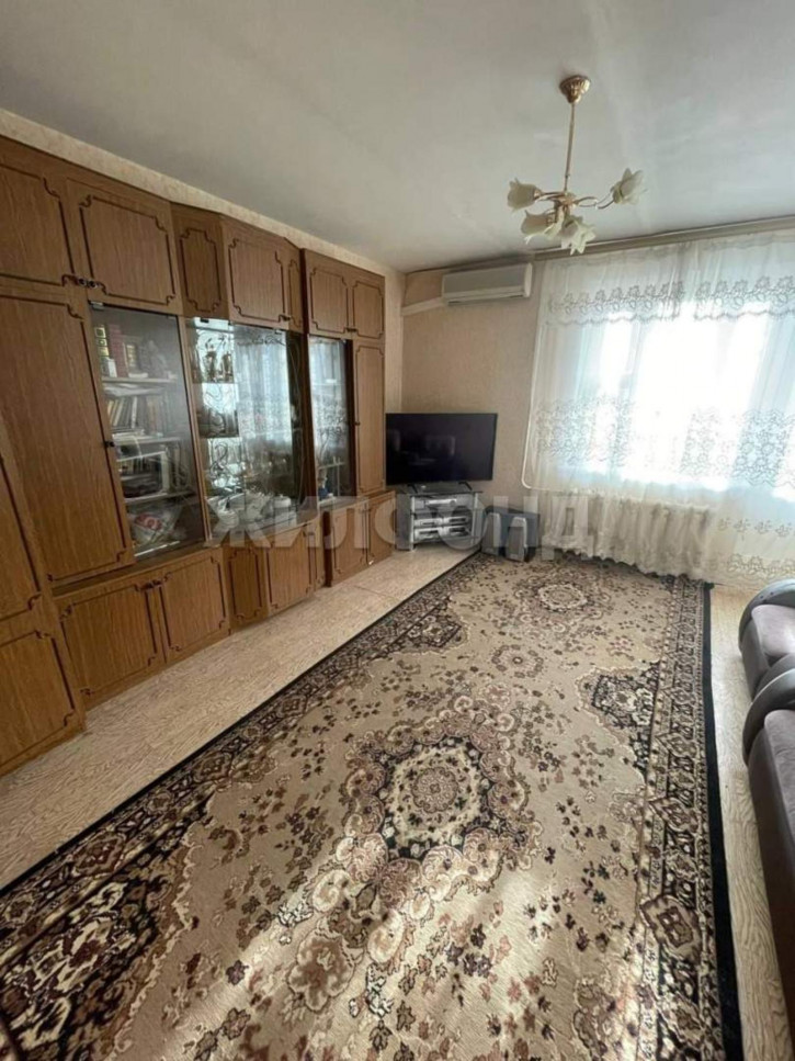 4-комн квартира Кривошеина улица, д.66