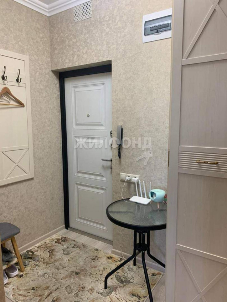 2-комн квартира Просвещения улица, д.84