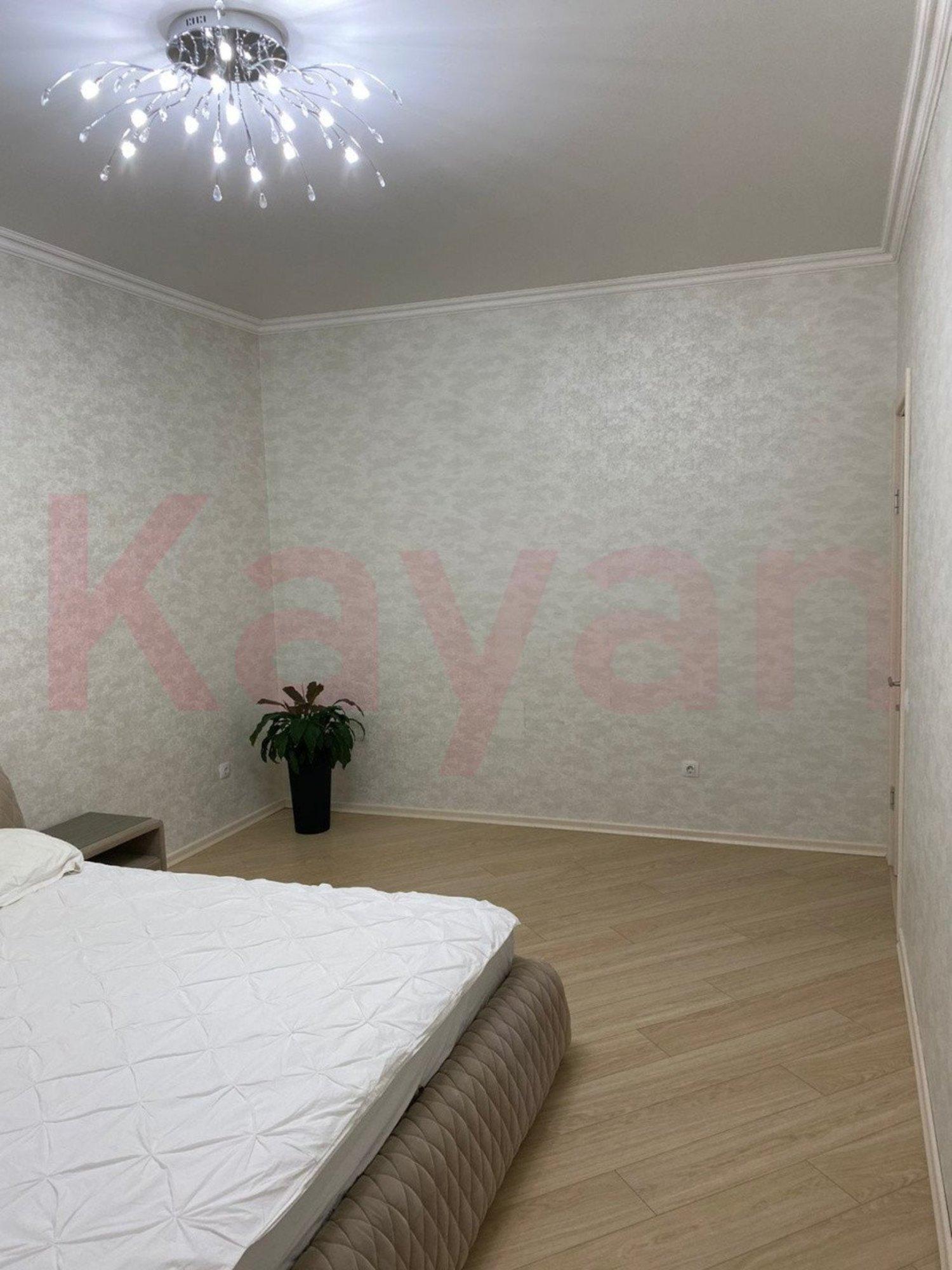 Купить квартиру за 10 000 000 рублей на Черкасская ул.