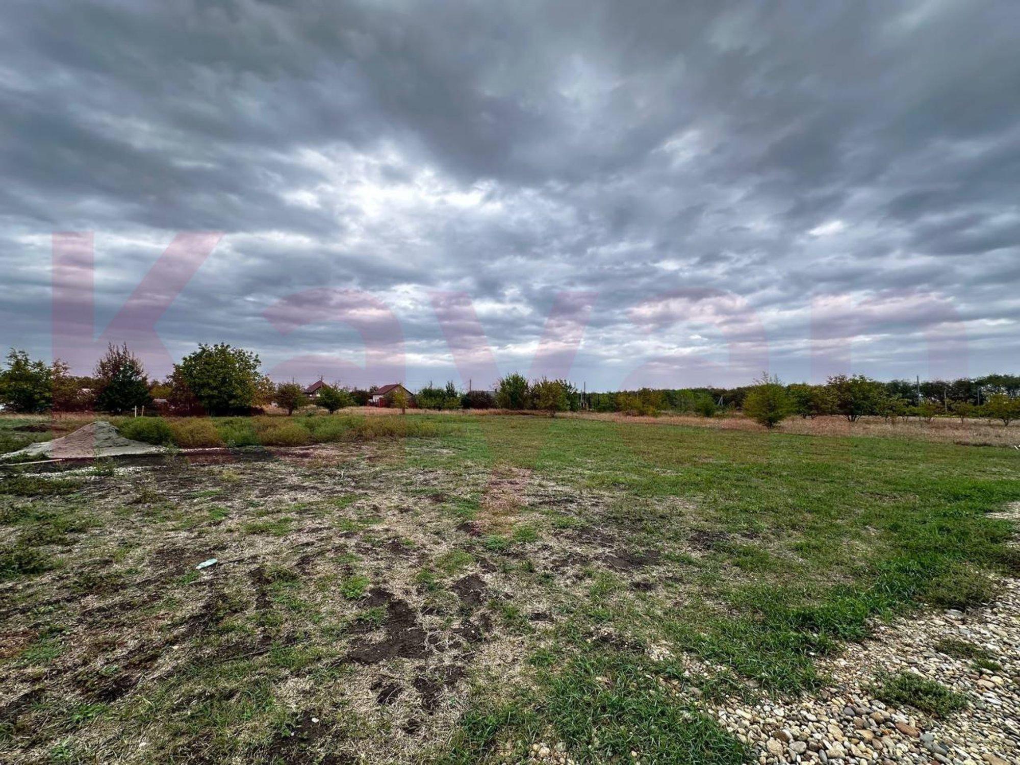 Купить землю, земельный участок за 3 900 000 рублей на Вишневая ул.