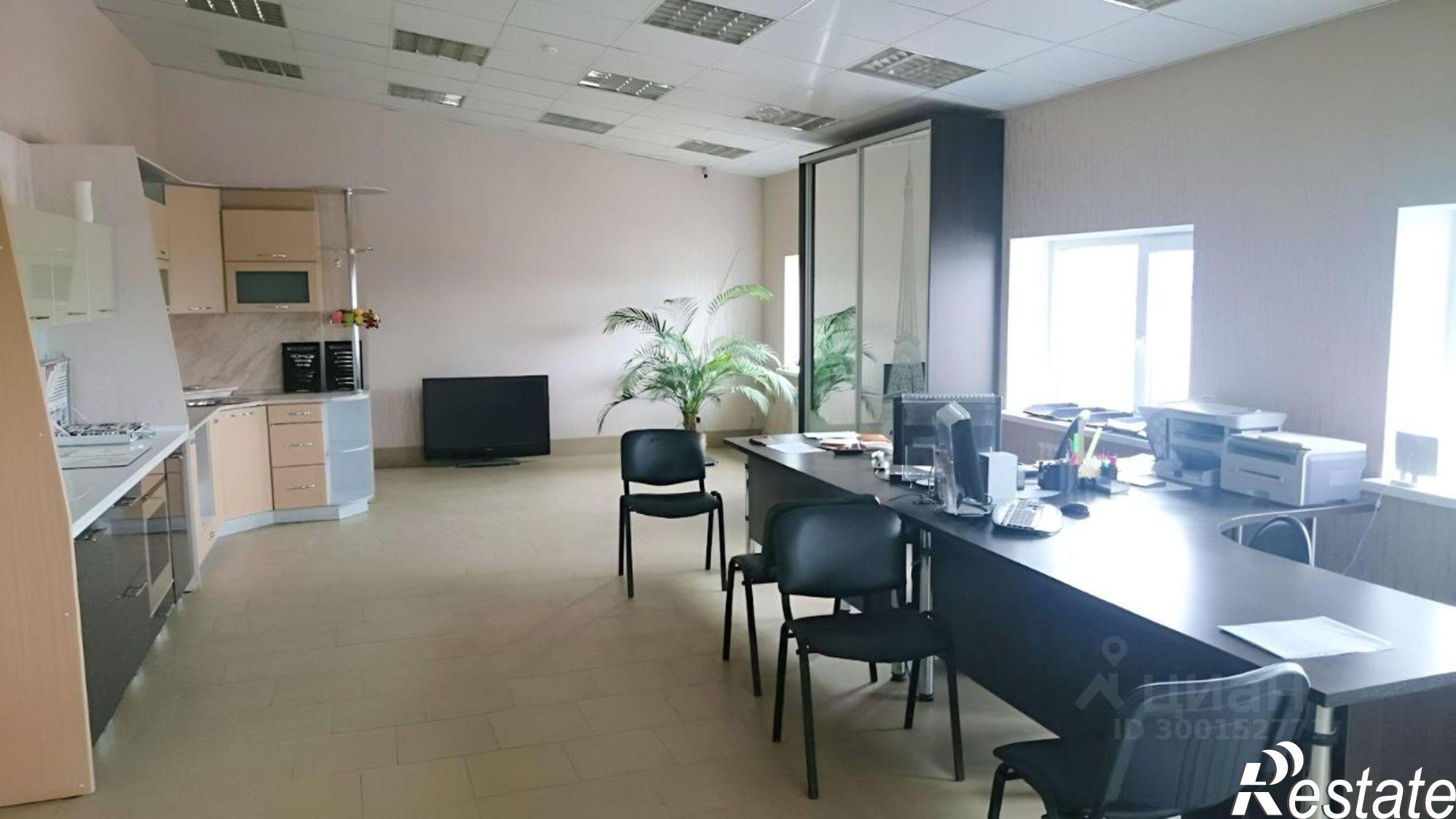 Купить ОСЗ, отдельно стоящее здание за 17 987 800 рублей на Лысьва, улица Коммунаров, 117