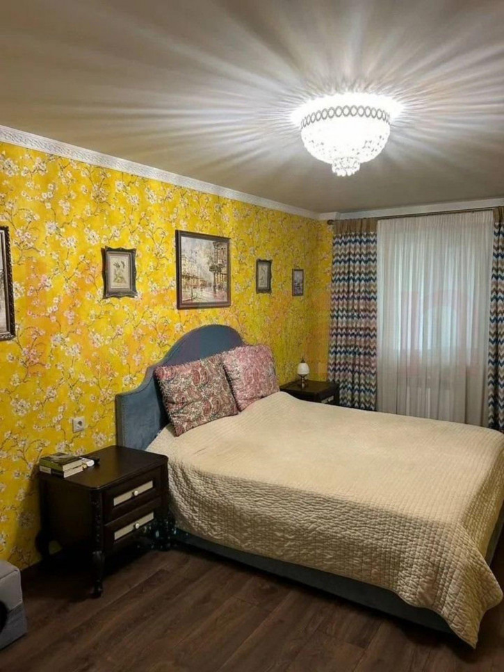 2-комн квартира Дзержинского проспект