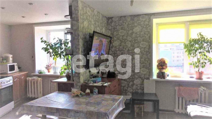 4-комн квартира Воркутинская улица, 13