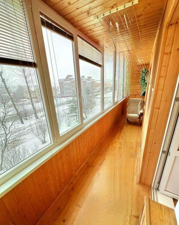 5-комн квартира Новгородская ул, 11