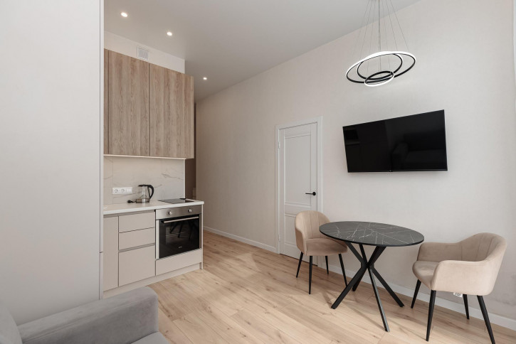 Студия пл Райсовета, 14