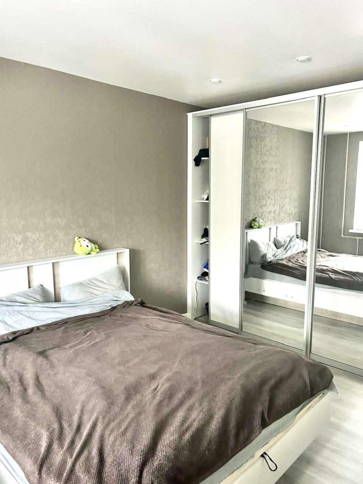 3-комн квартира Королева улица, 10