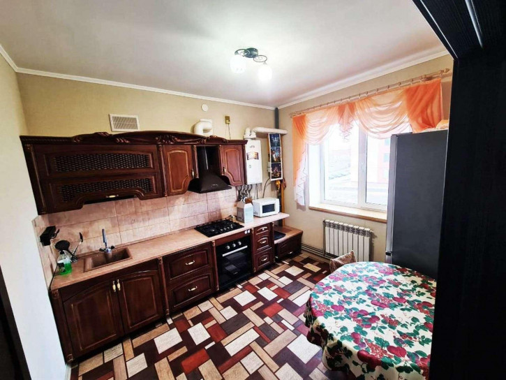 2-комн квартира Благодатная улица, 90
